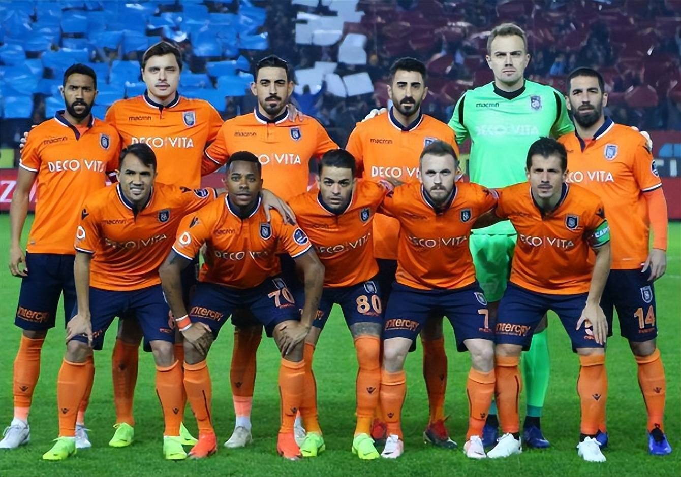 包含土耳其队备战世界杯热身赛，踏上胜利之路的词条